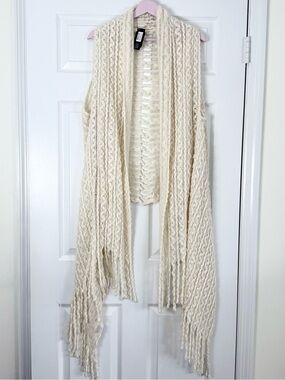 NEW B. Boutique Cream Crocheted Whimsigoth Fringe Wrap Shawl One Size